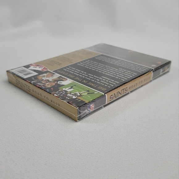 Super Bowl XLIV New Orleans Saints Road To XLIV Post-Season Collectors Edition - Picture 7 of 9
